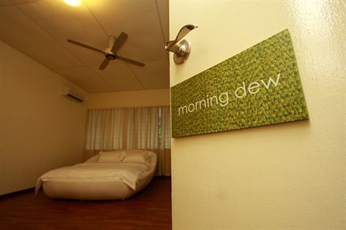 Chymes Hotel Tanjung Bungah  Exterior photo