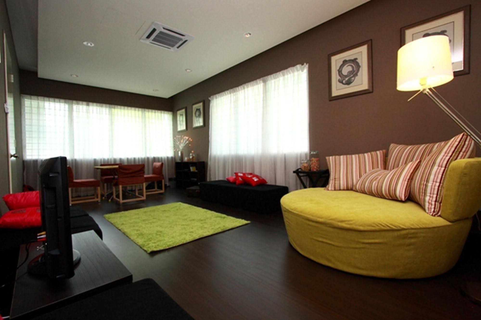 Chymes Hotel Tanjung Bungah  Exterior photo